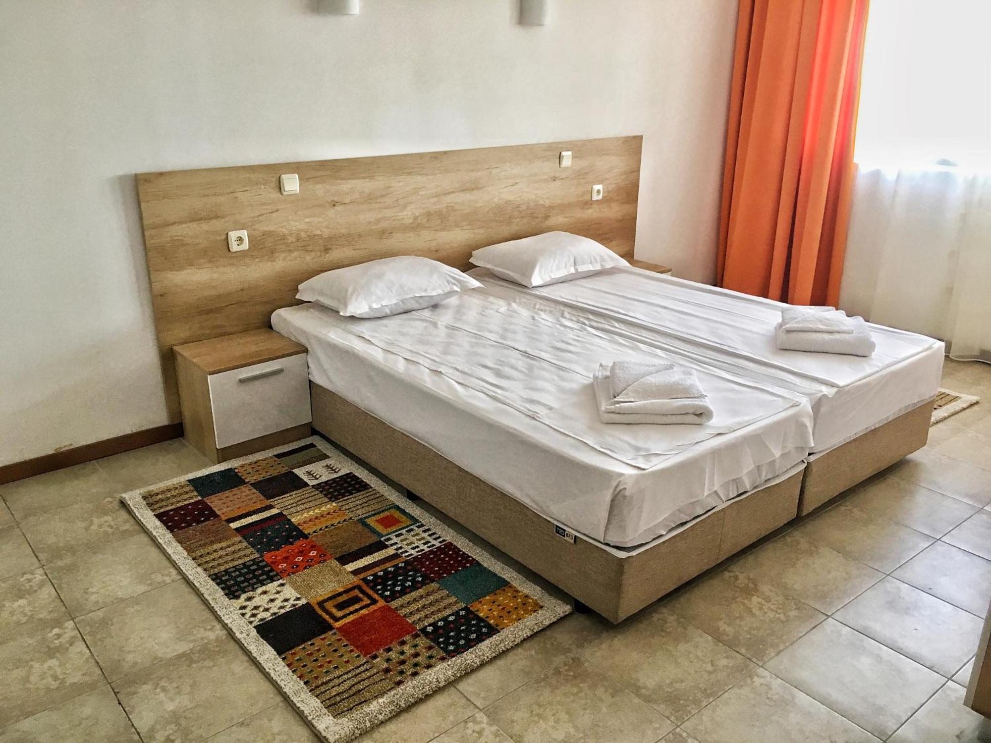 Casa Real Светий Влас